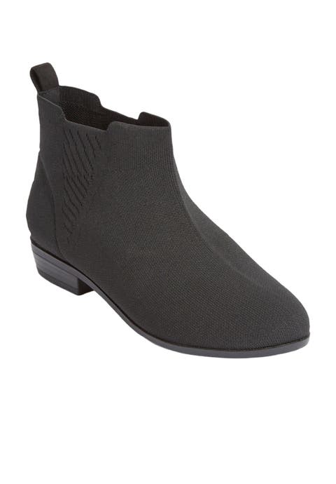 The Aspyn Bootie (Wide Widths Available)