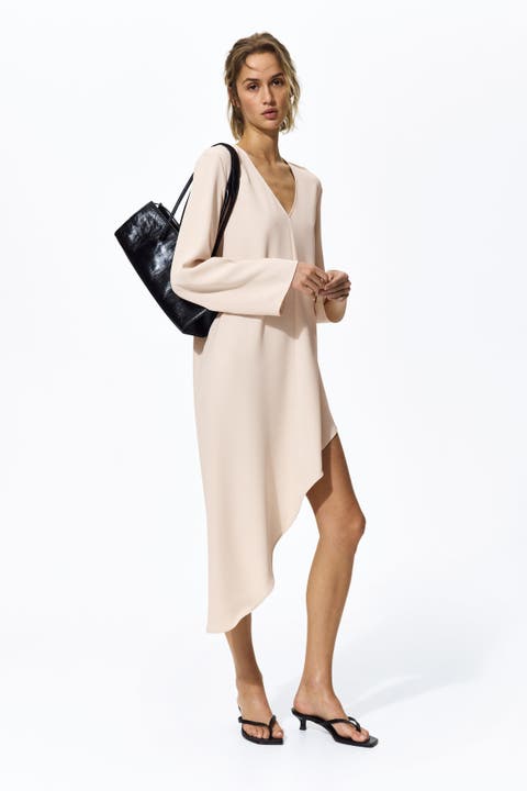 Asymmetric dress