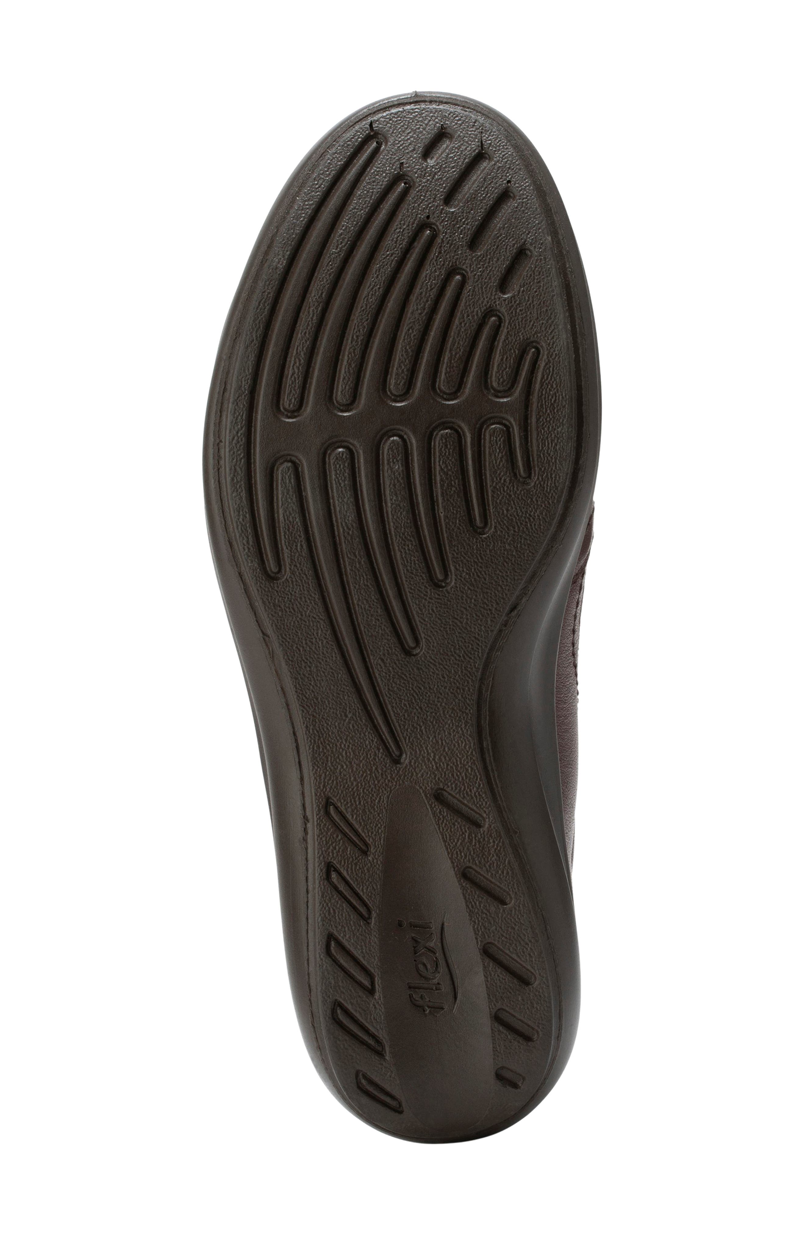 Fiddle Clog, Alternate, color, BROWN