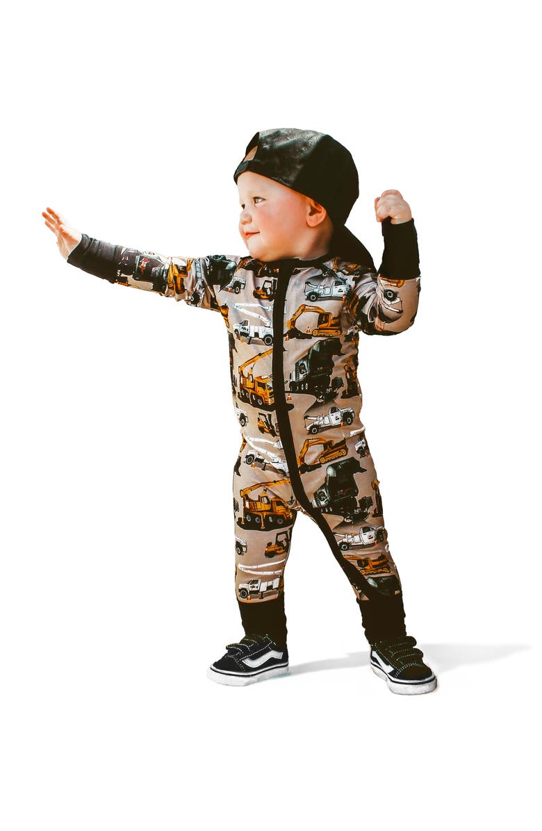 Fletch Work Hard, Play Hard Snoozer, Alternate, color, Beige