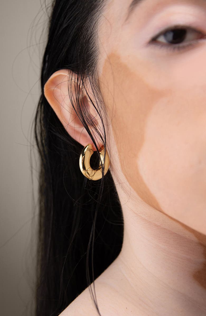 YOJ Sirso Midi Chubby Hoop Earrings, Alternate, color, Gold