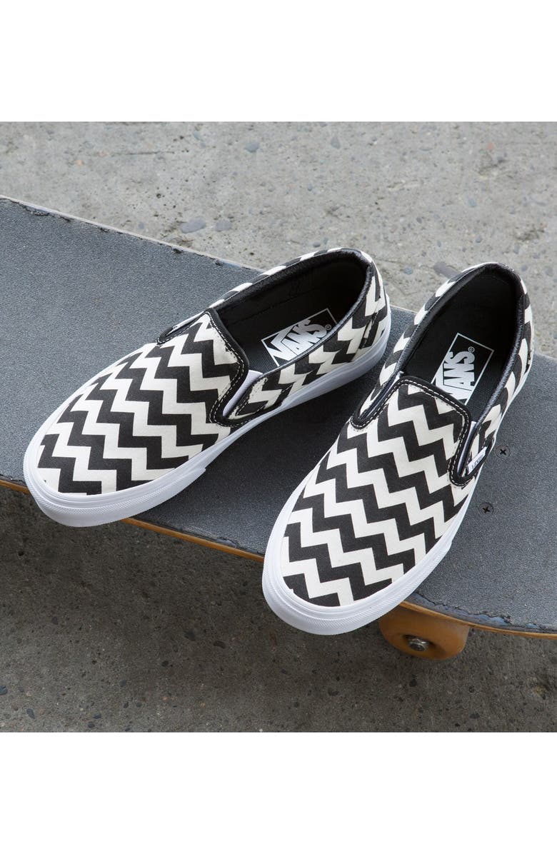 Vans 'Classic' Slip-On Sneaker, Alternate, color,