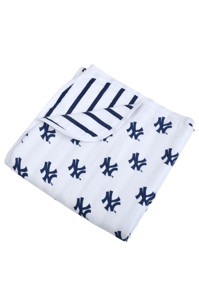 Three Little Anchors Infant Three Little Anchors New York Yankees 47" x 47" Muslin 4-Layer Blanket, Main, color, White