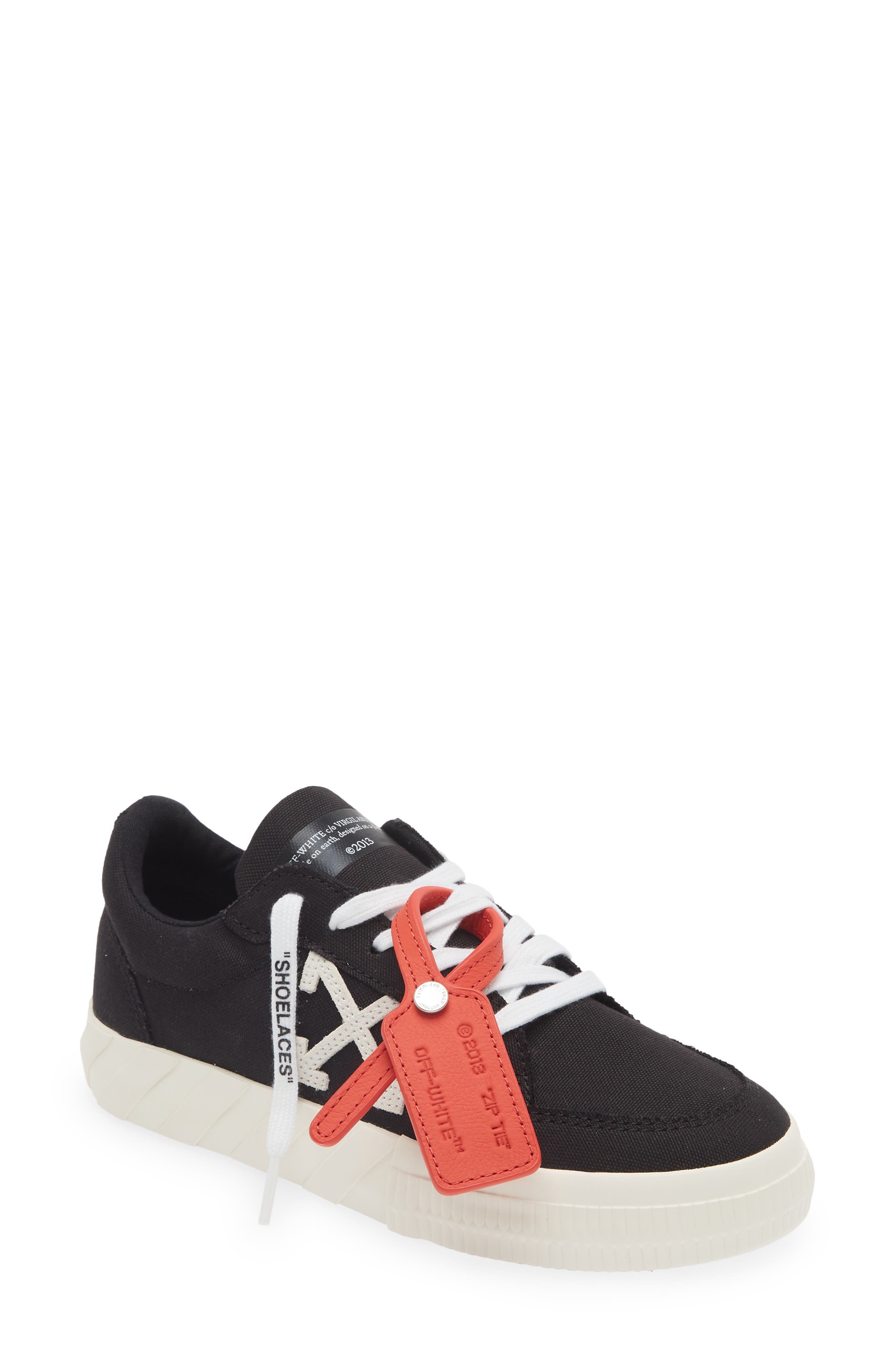 Off-White Vulcanized Low Top Sneaker, Main, color, 