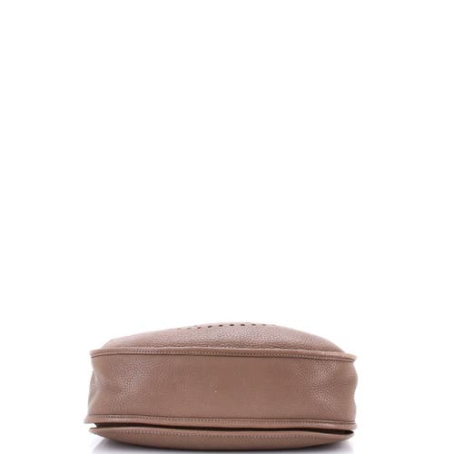 Pre-owned Hermes  Hermes Evelyne Bag Gen Iii Clemence Gm In Brown