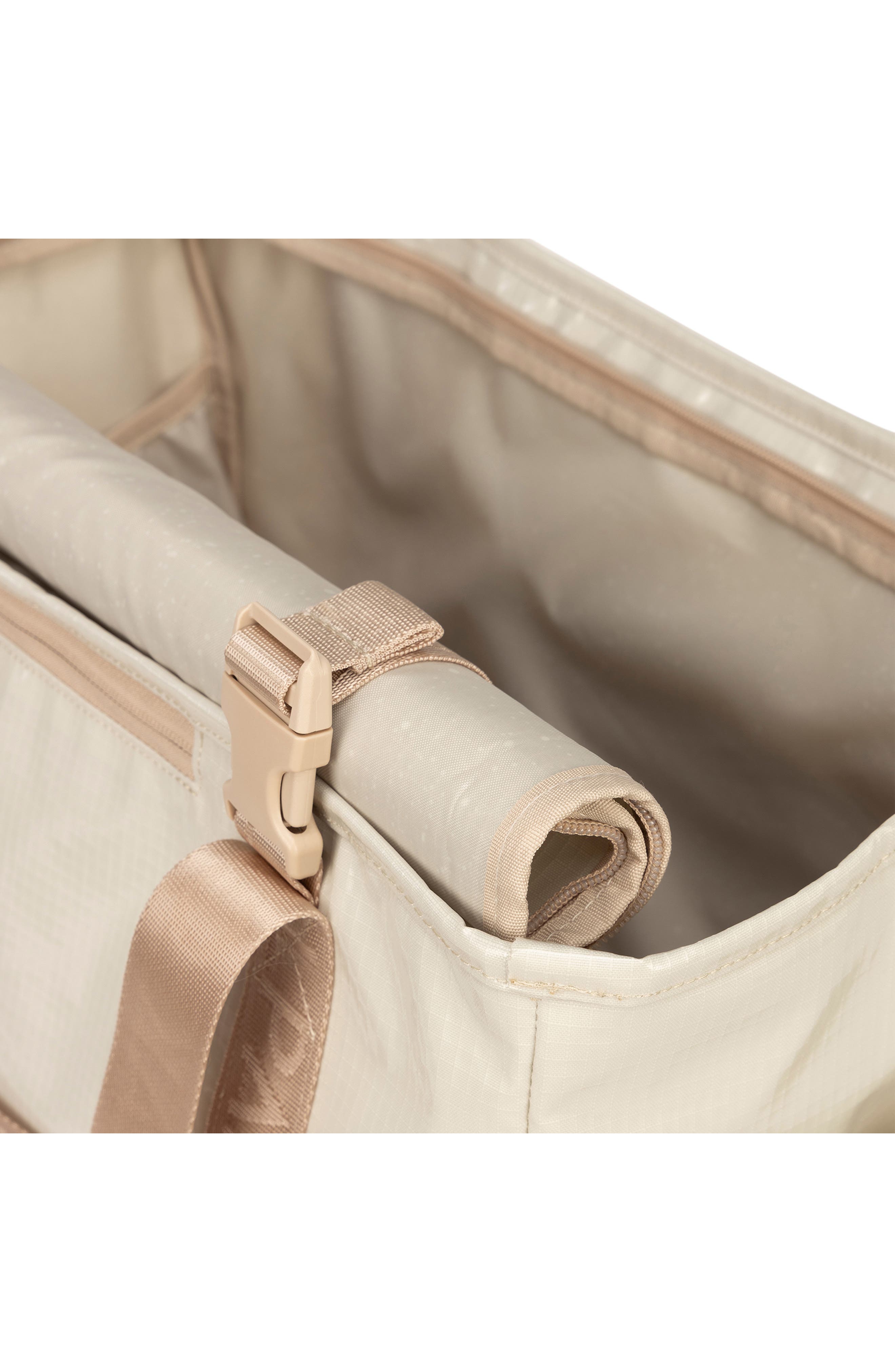 Terra 35L Water Resistant Zip Tote, Alternate, color, WHITE SANDS
