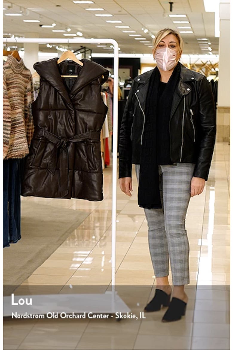 Sleeveless Puffer Gilet Vest video