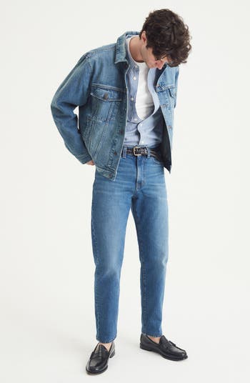 Relaxed Taper Jeans