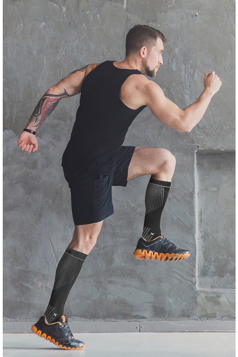 3-Pack Targeted Support Compression Socks, Alternate, color, BLACK