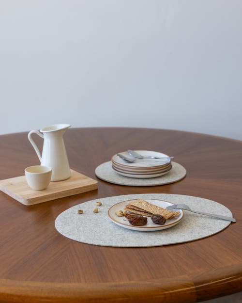 Graf & Lantz Graf Lantz Merino Wool Oval Placemat In Heather White