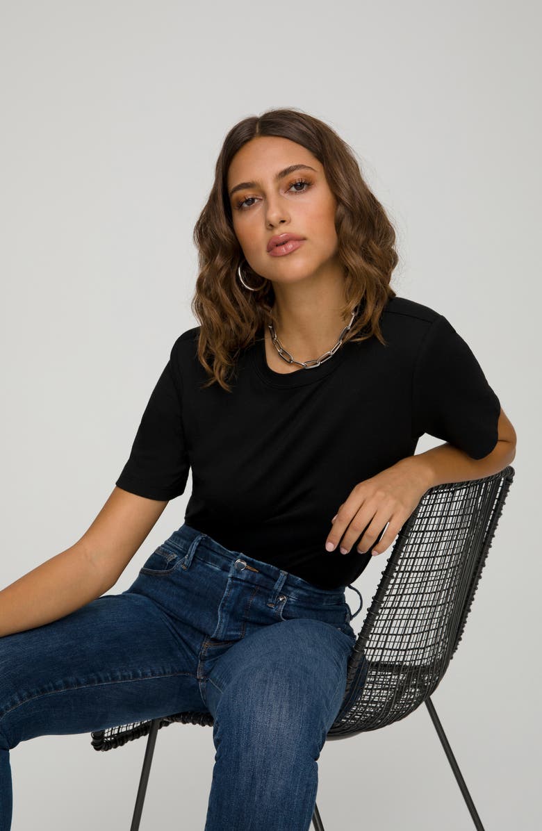 Good American Strong Shoulder Tee | Nordstromrack