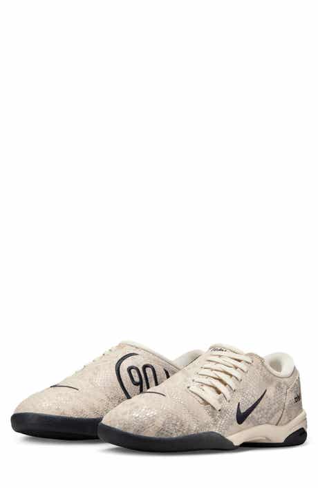 Nike Total 90 Soccer Sneaker