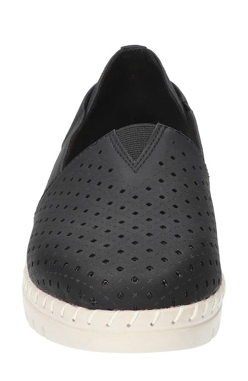 Easy Street Women's Fedra Comfort Slip-on Flats In Black