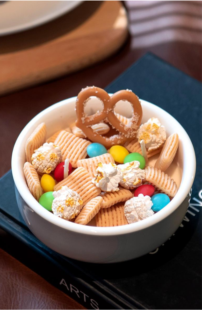 Southlake gifts Snack Bowl Candle, Alternate, color, Light Beige / Multi