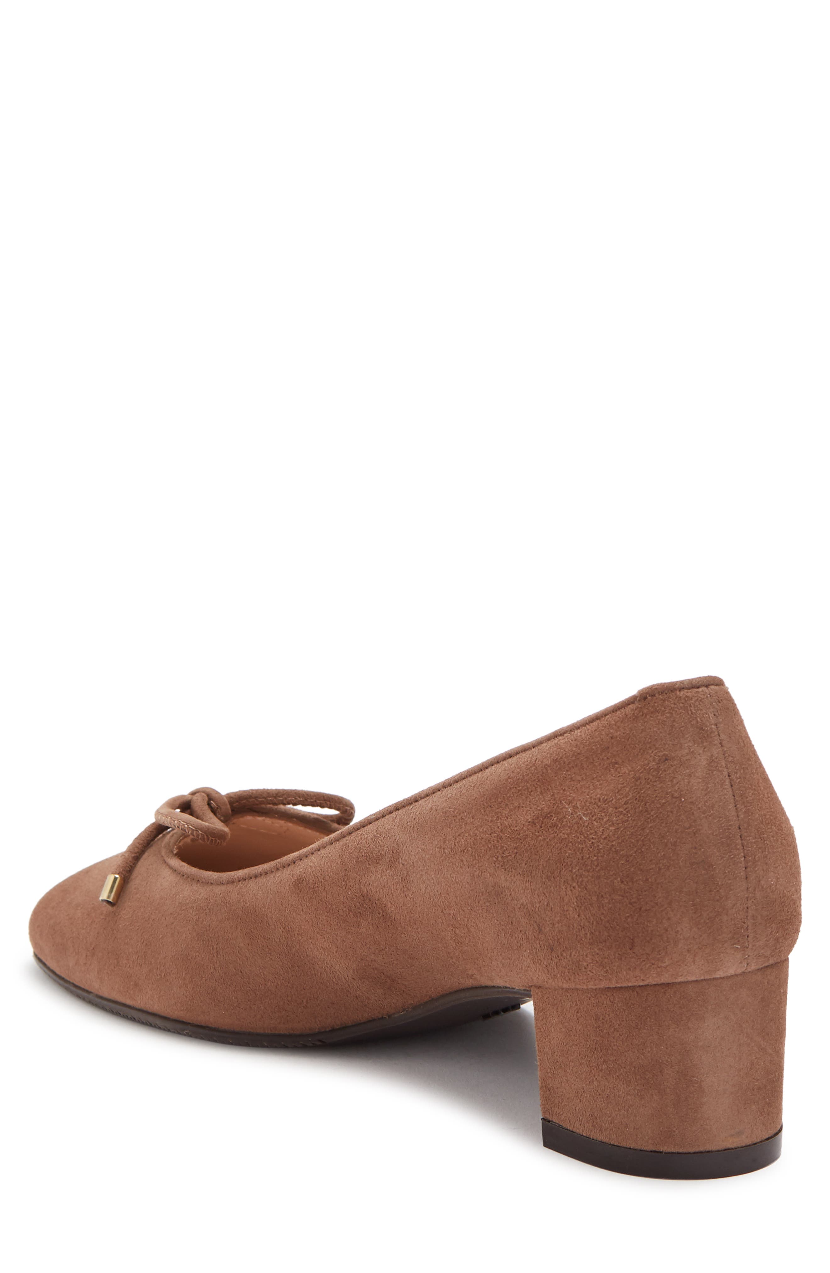 Stuart Weitzman Gabby Bow Pump, Alternate, color, Taupe
