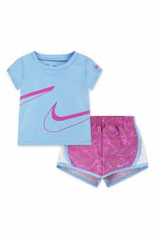 Nike Swoosh Logo T-Shirt & Tempo Shorts Set