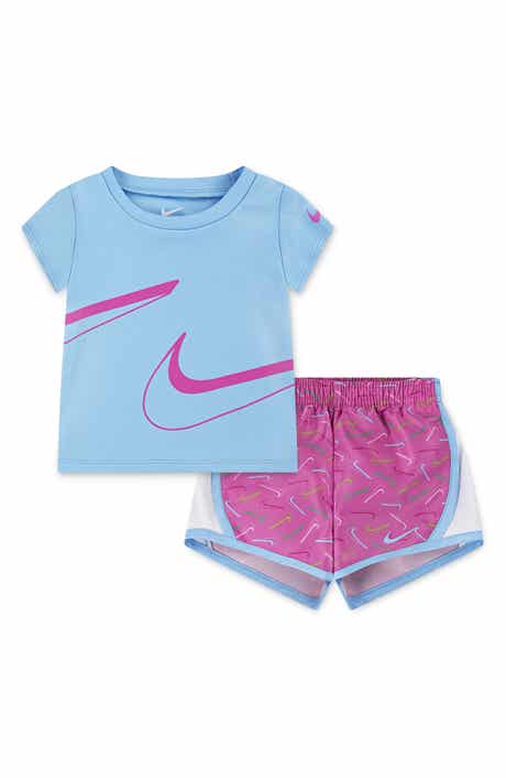 Nike Swoosh Logo T-Shirt & Tempo Shorts Set