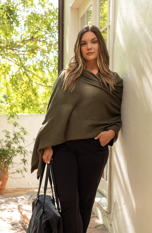 Zestt Organics The Dreamsoft Organic Cotton Travel Scarf In Green