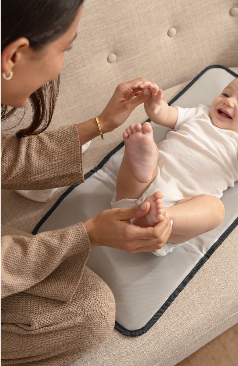 Comfy Cubs Compact Changing Pad, Alternate, color, Solid Black