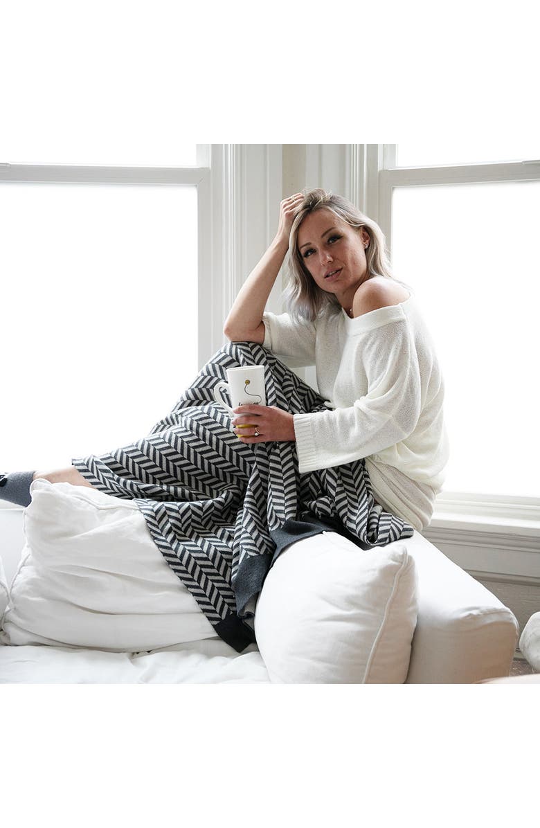 Pink Lemonade Zima Organic Cotton Throw Blanket, Alternate, color, Dark Grey