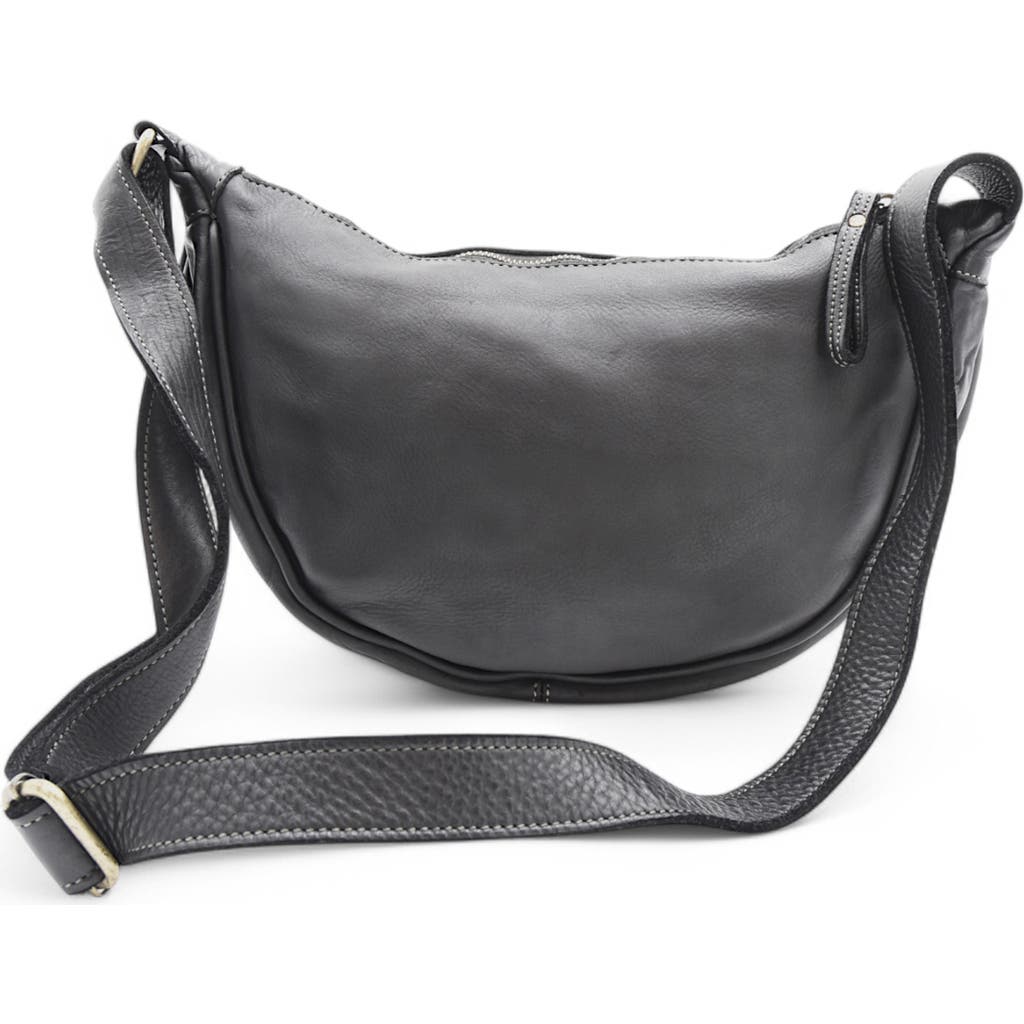 Bolsa Nova Hug Hobo in Black  product