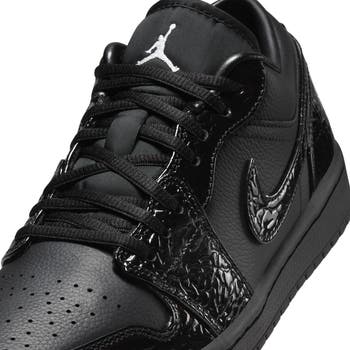 Air Jordan 1 Low SE Basketball Sneaker