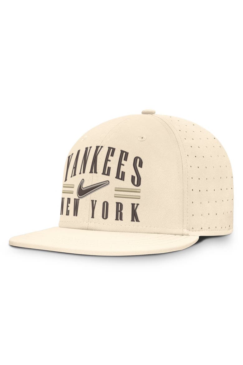Men's Nike Natural New York Yankees True Dri-FIT AeroBill Fitted Hat, Main, color, Natural