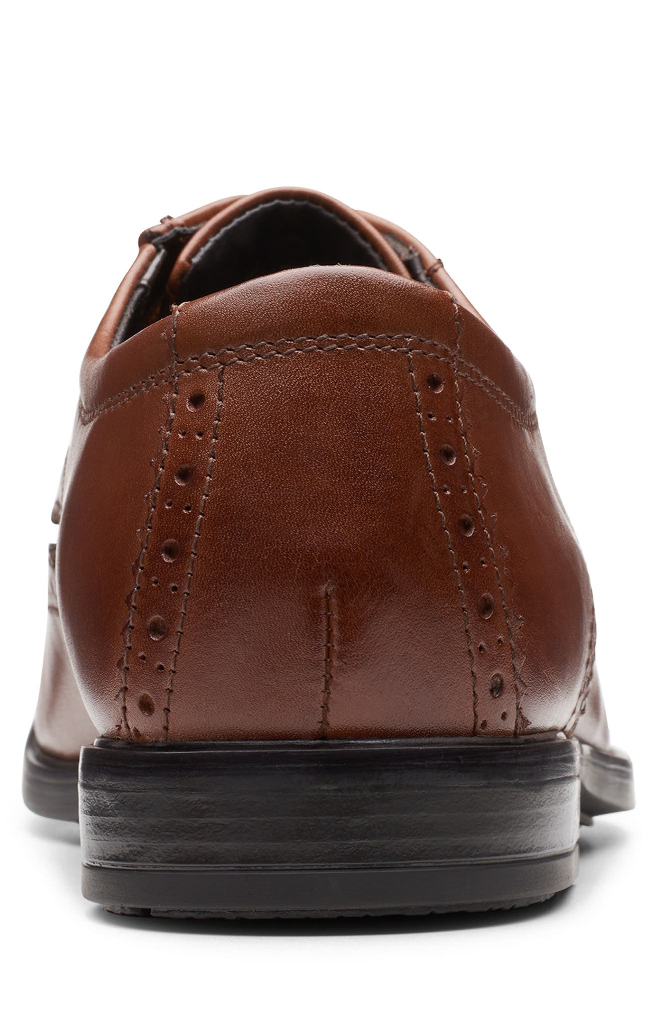 Clarks<sup>®</sup> Howard Wingtip Oxford, Alternate, color, Dark Tan Lea