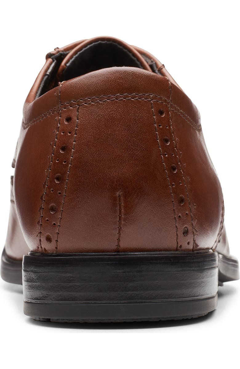 Clarks<sup>®</sup> Howard Wingtip Oxford, Alternate, color, Dark Tan Lea
