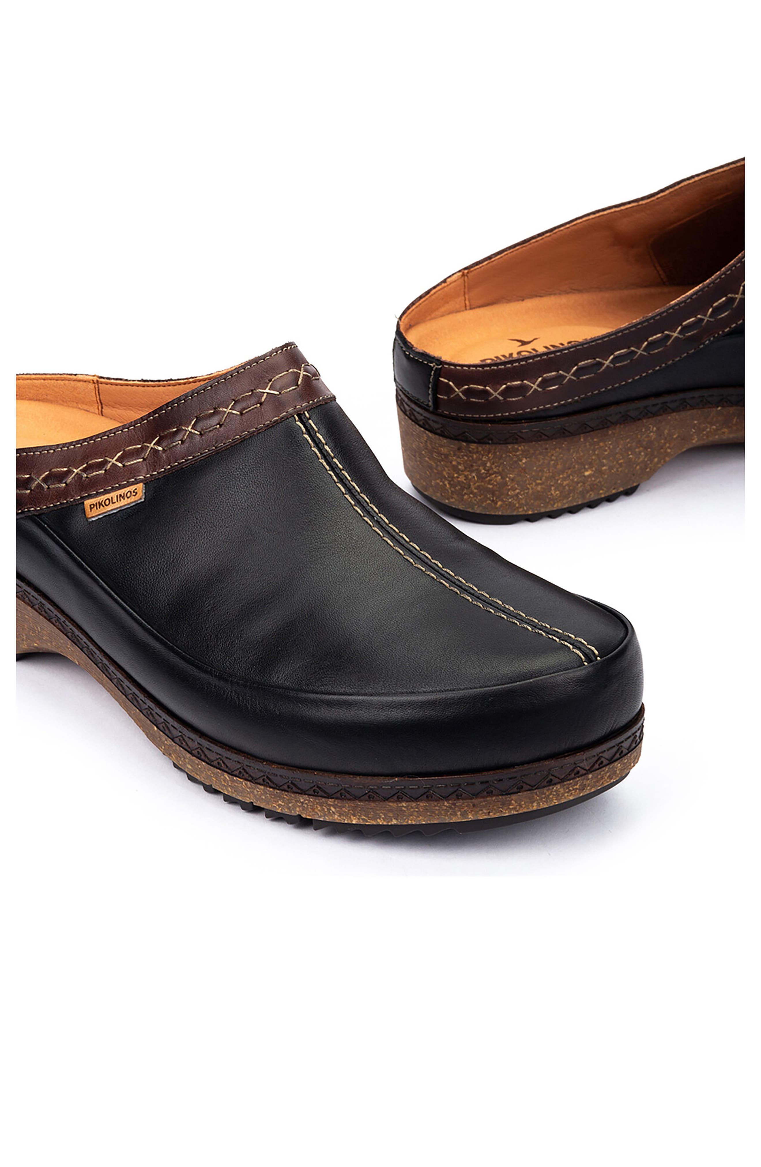 PIKOLINOS Granada Clog, Alternate, color, Black