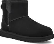 UGG® Classic Mini Bailey Zip Boot