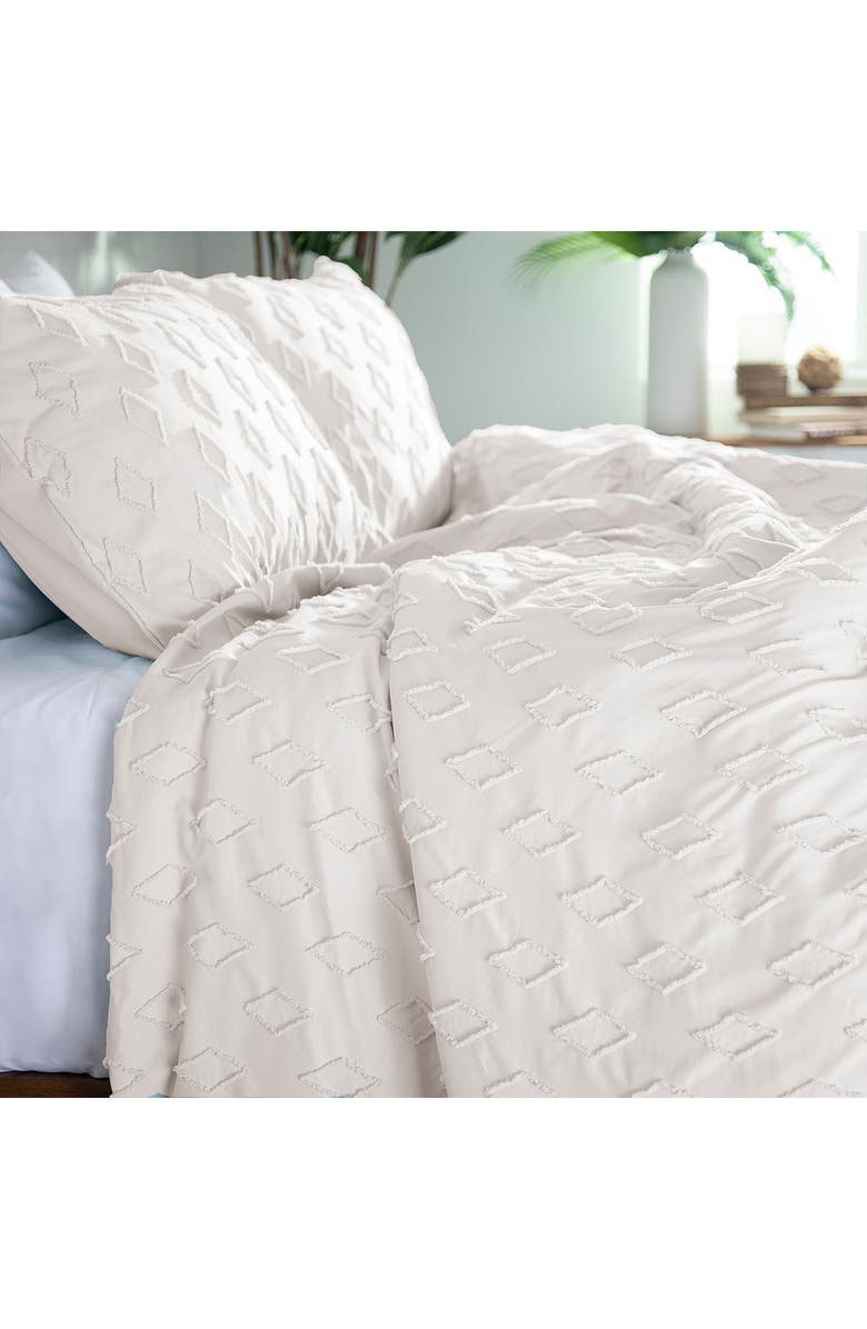 Delta Clipped Jacquard Duvet Cover Set