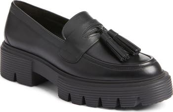 フラットシューズ Stuart Weitzman Nolita Tassel Loafer NOLITA TASSEL LOAFER in BLACK for Women | Stuart Weitzman®