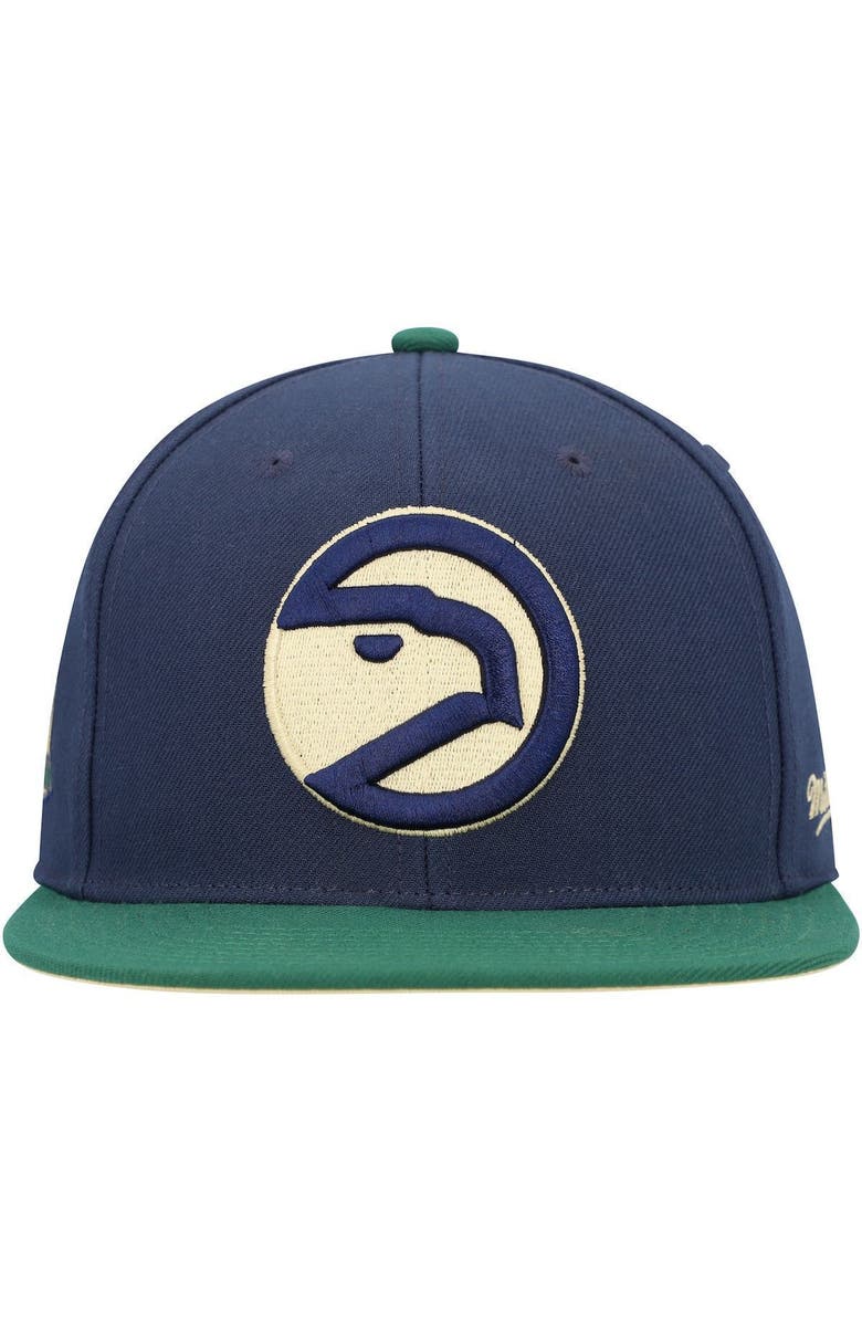Mitchell & Ness Men's Mitchell & Ness Navy/Green Atlanta Hawks 25 Seasons Hardwood Classics Grassland Fitted Hat, Alternate, color,