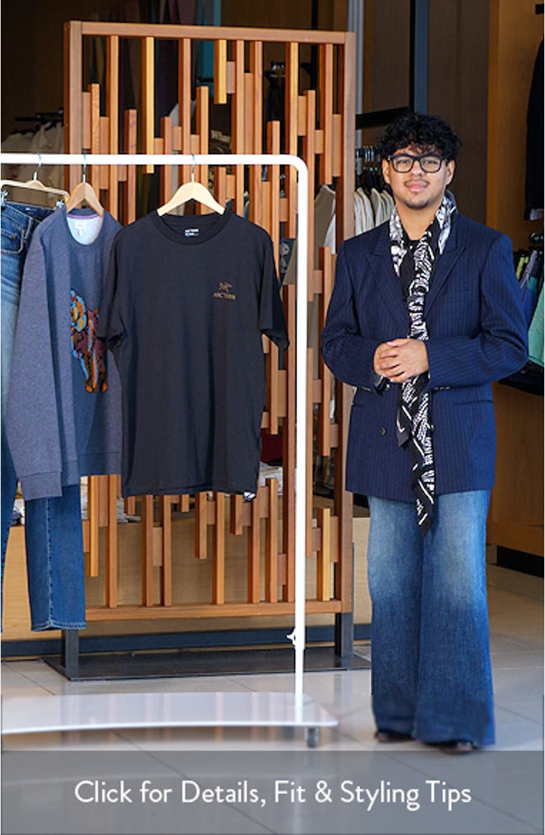 Kragg Bird Worm Cotton Graphic T-Shirt, sales video thumbnail