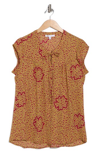 Dr2 By Daniel Rainn Flounce Back Split Neck Top In Red