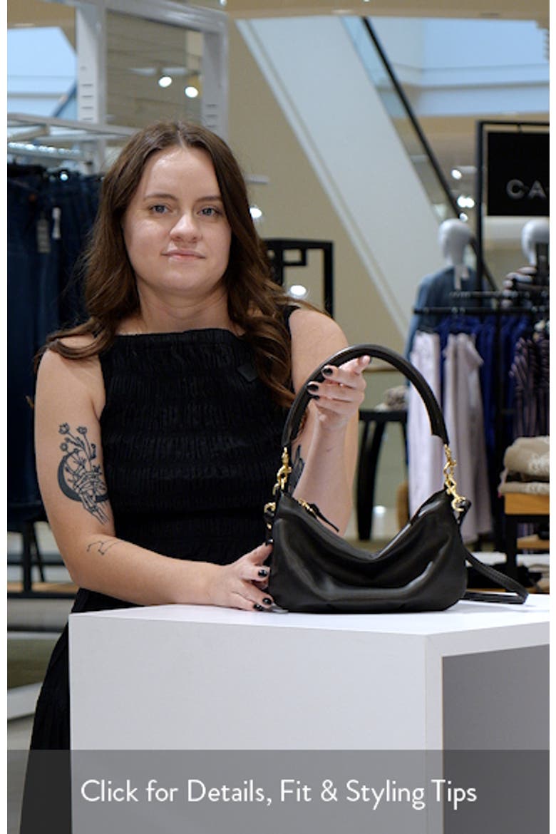 Petit Moyen Messenger Bag video