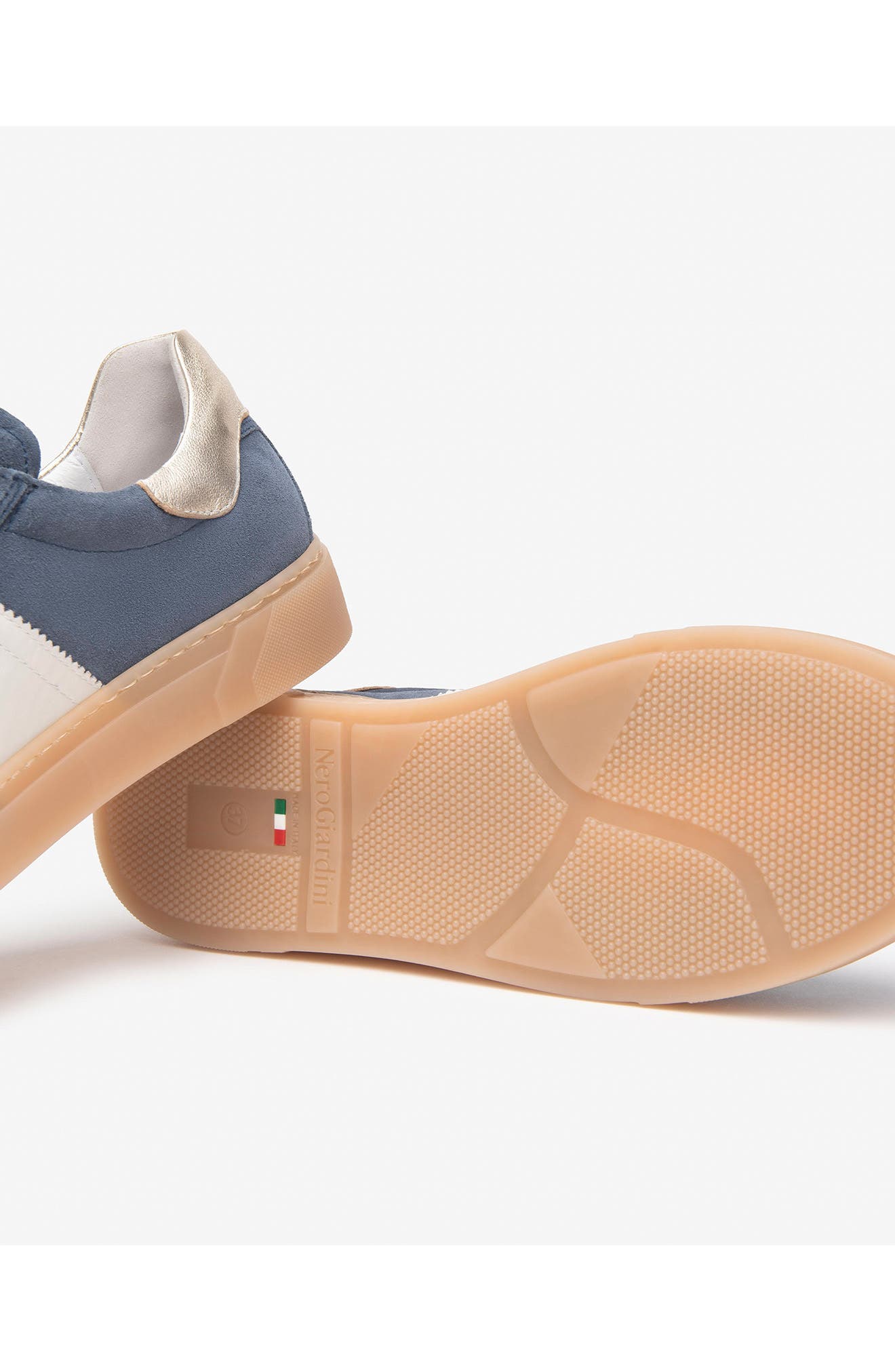 NeroGiardini Low Top Sneaker, Alternate, color, Denim
