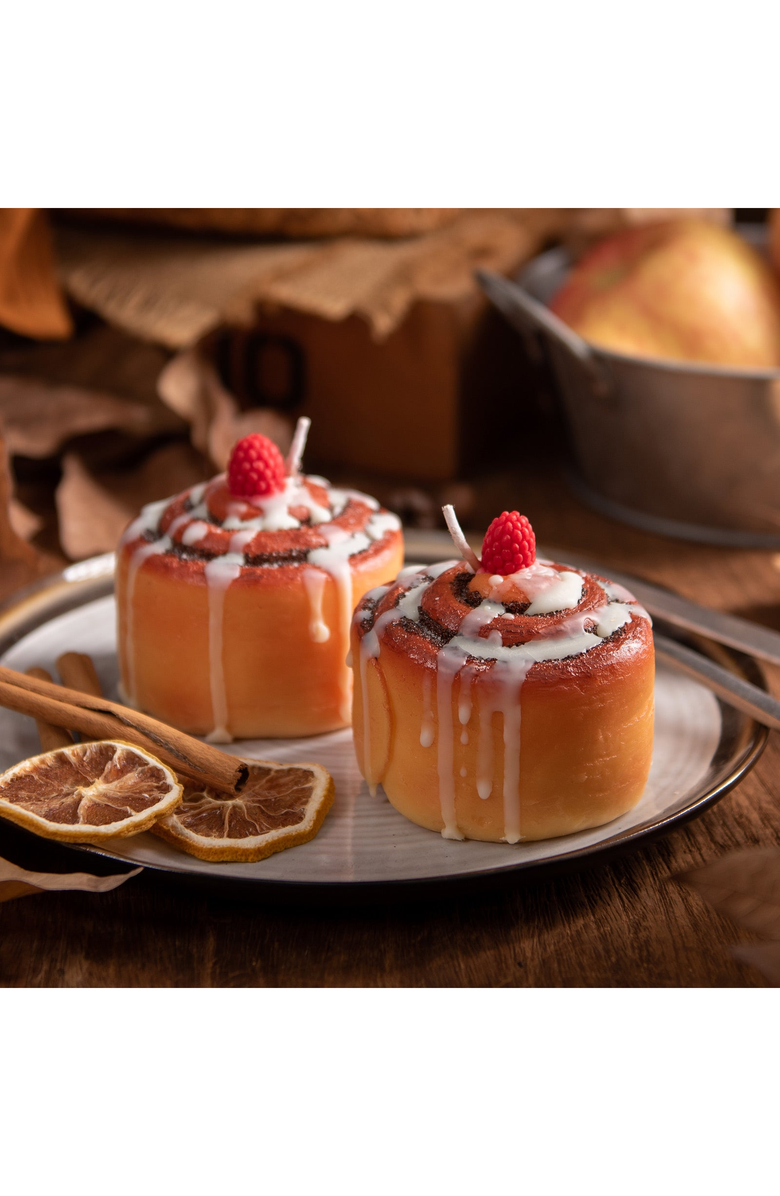 Southlake gifts Cinnamon Roll Scented Candle, Alternate, color, Cinnamon