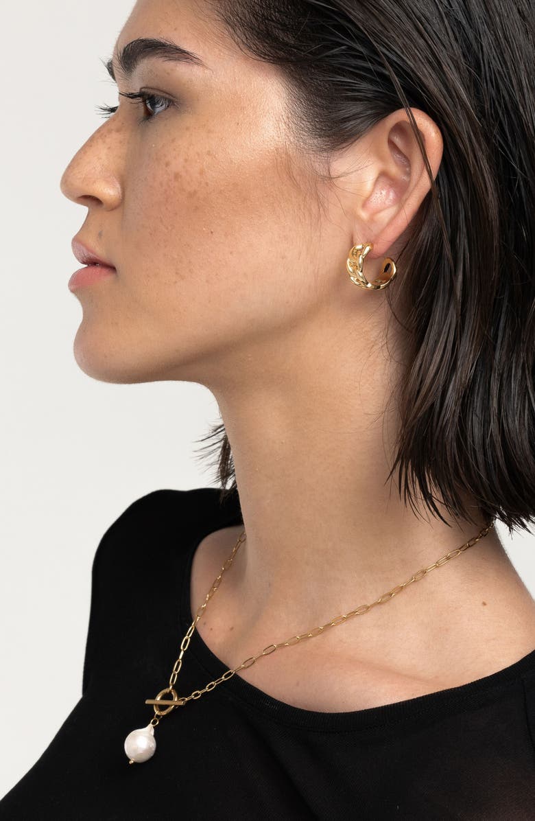 Nathalie Keshi Pearl Pendant Necklace