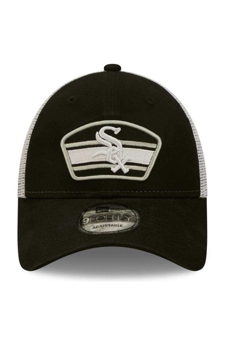 Men's New Era Black/White Chicago White Sox Logo Patch 9FORTY Trucker Snapback Hat, Alternate, color, Black