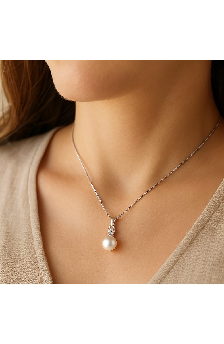 Hollywood Sensation White Gold Pearl Pendant Necklace with Cubic Zirconia Accent Stone Necklace, Alternate, color, Silver