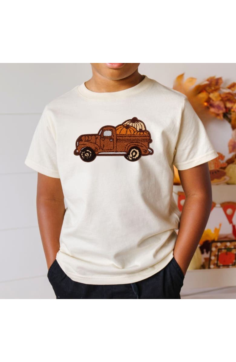 Sweet Wink Fall Truck Patch Short Sleeve T-Shirt, Alternate, color, Natural