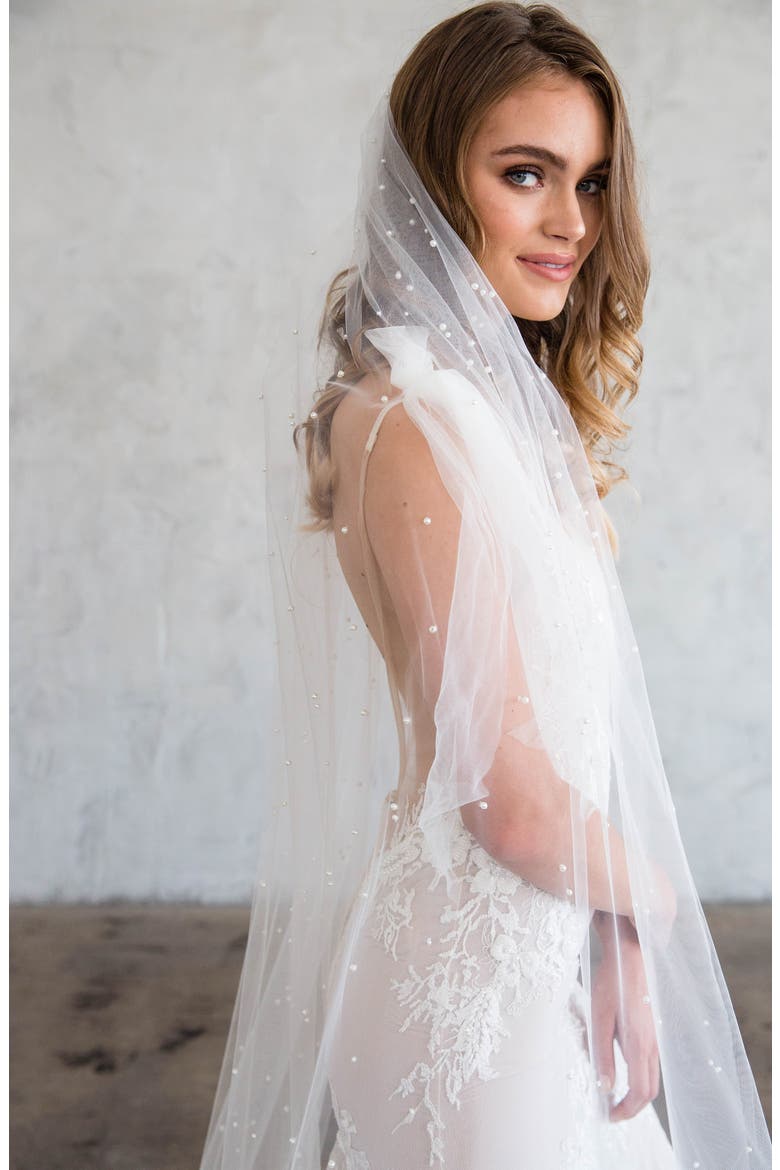 Alora Tulle Veil (Nordstrom Exclusive), Alternate, color, IVORY