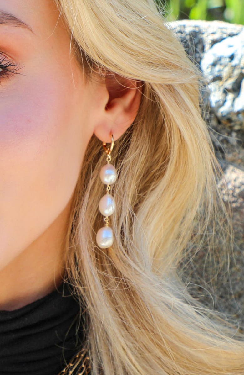 LA MENO Poppy Baroque Pearl Earrings, Alternate, color, 