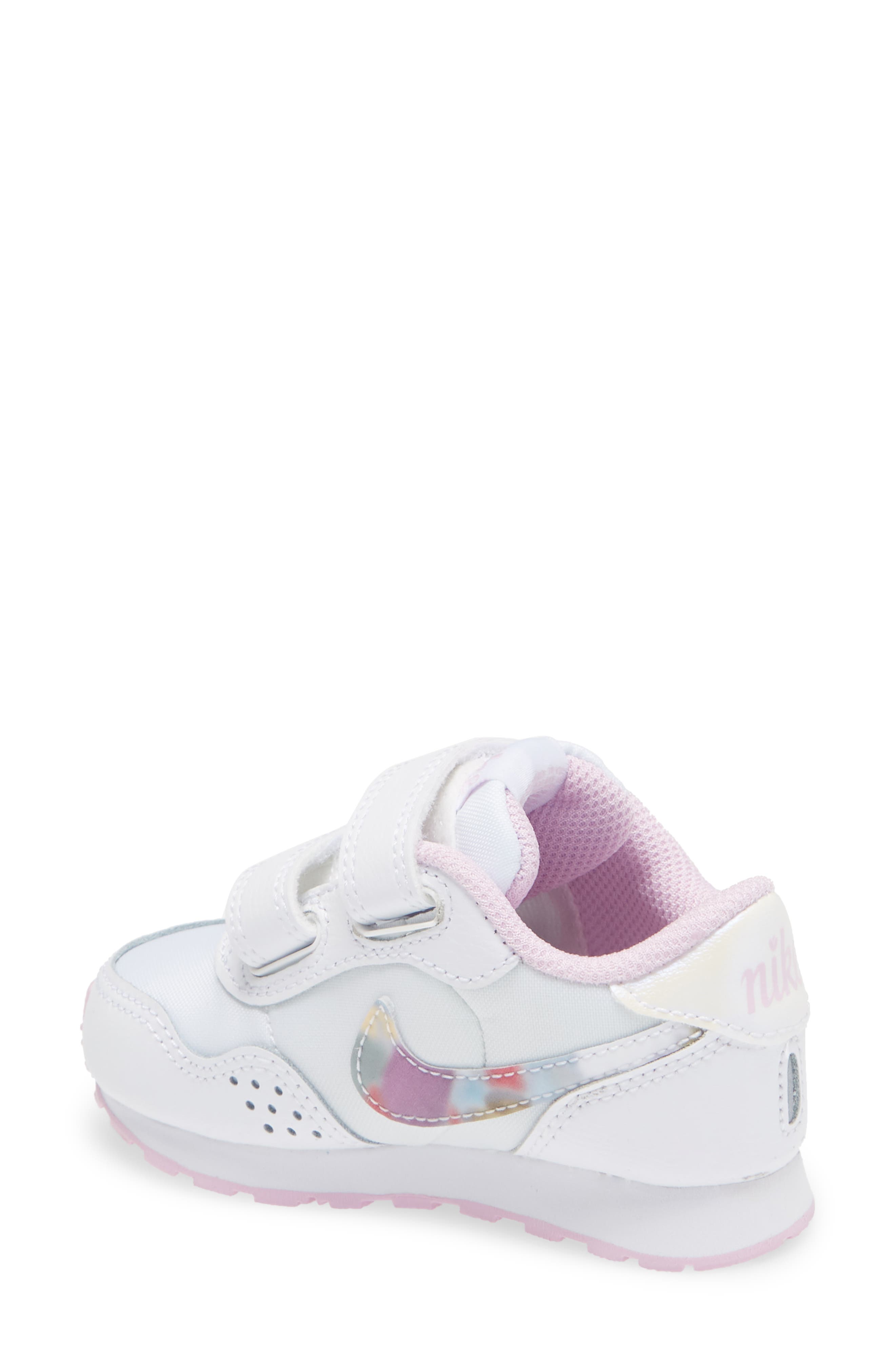 Nike MD Valiant Sneaker, Alternate, color, 