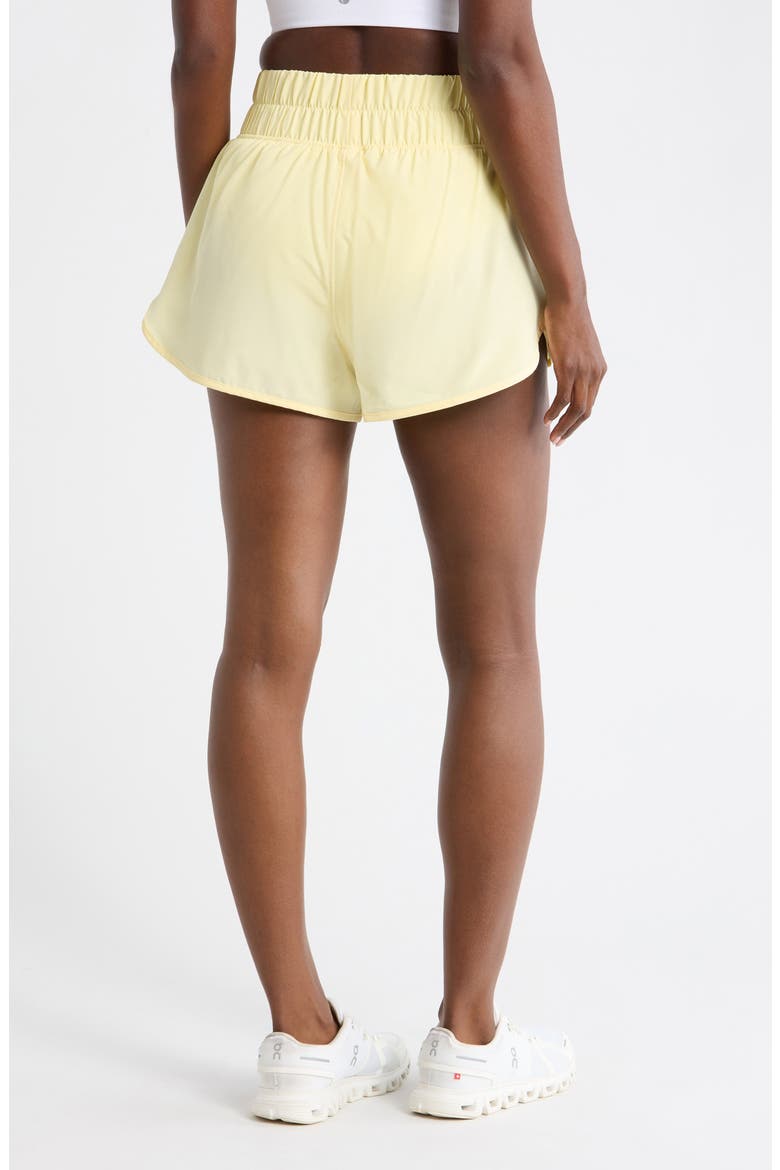 Lightstreme Commuter Shorts, Alternate, color, DAFFODIL