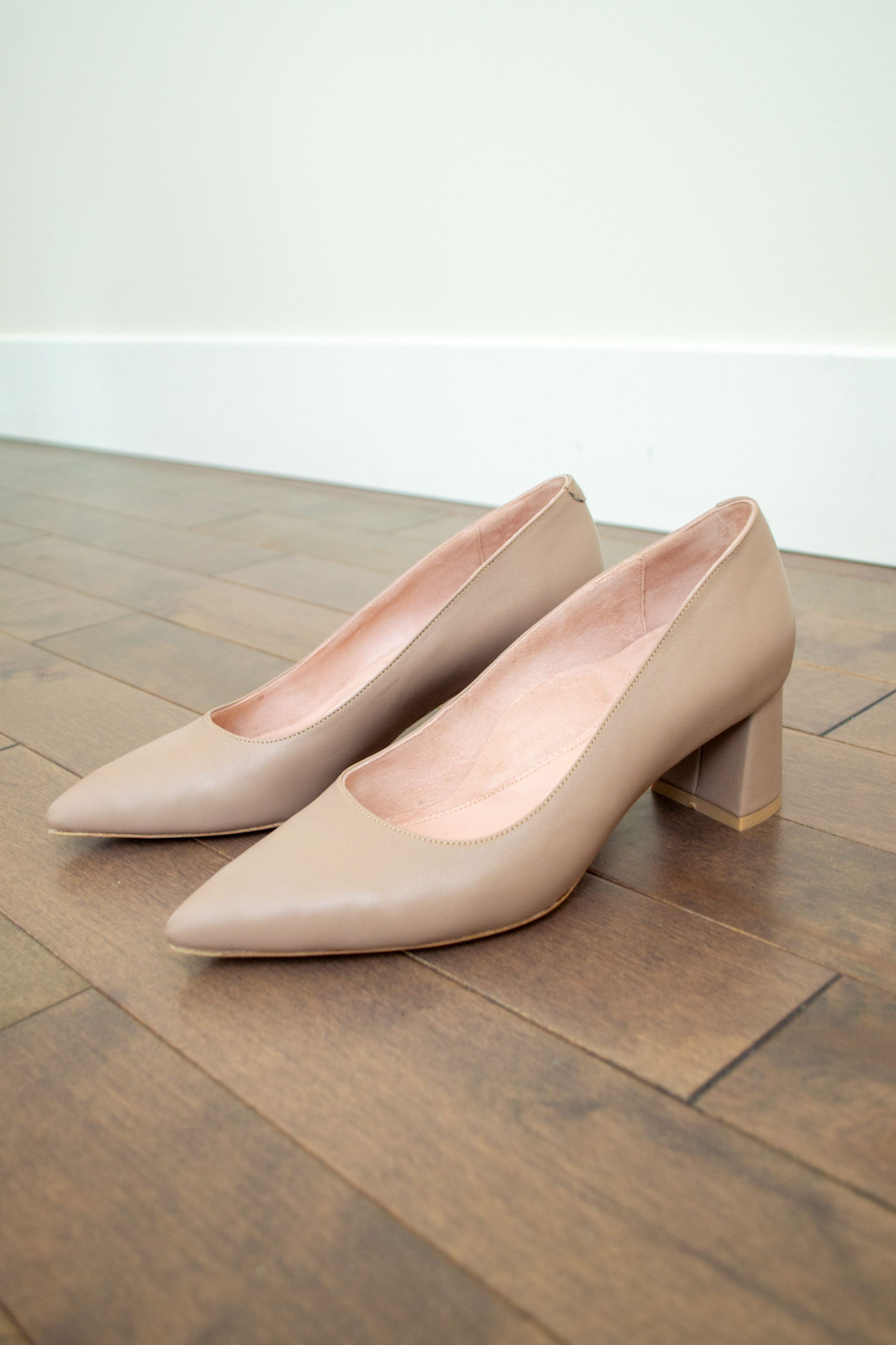 Lower Block Heel Pump, Alternate, color, Bossy Beige Leather