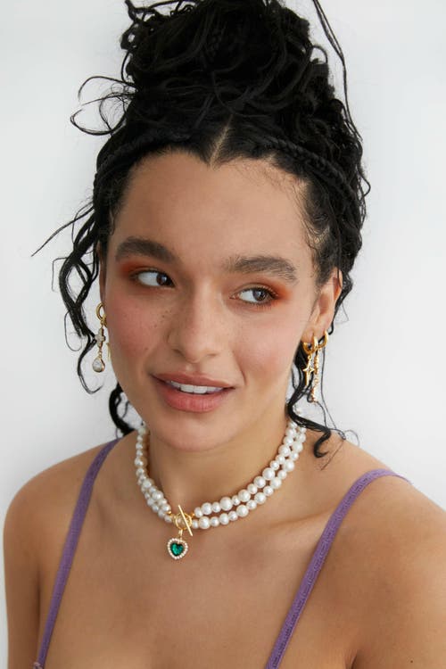 Velvet Luna Heart Pearl Necklace In Neutral