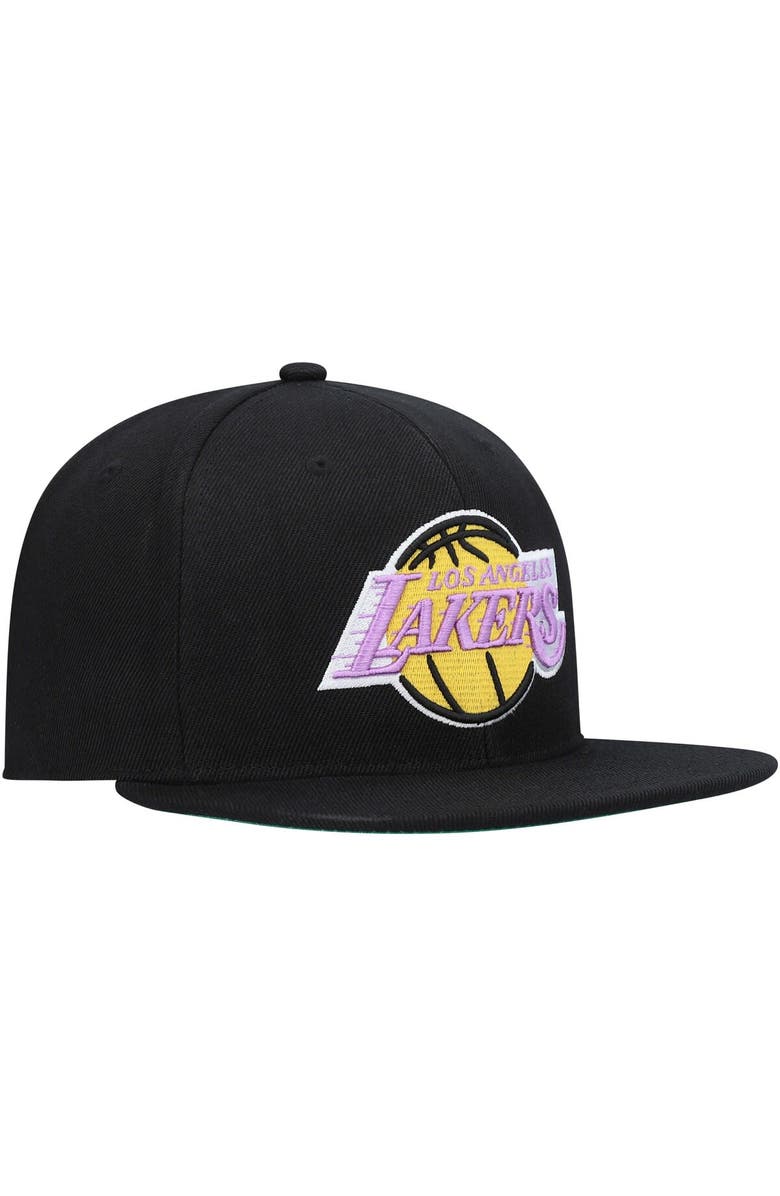 Mitchell & Ness Men's Mitchell & Ness Black Los Angeles Lakers Core Basic Snapback Hat, Alternate, color,